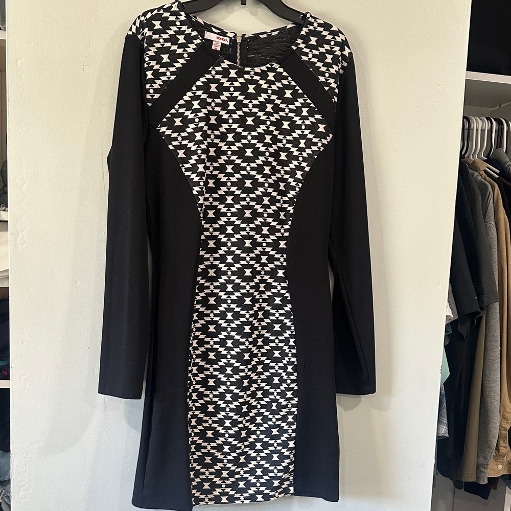 BONGO Monochrome Star Pattern Long Sleeve Dress